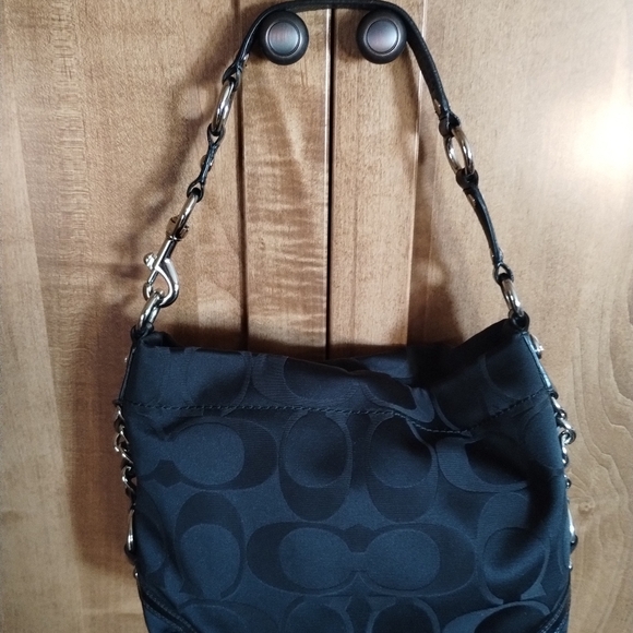 Coach **sold** - Picture 3 of 7